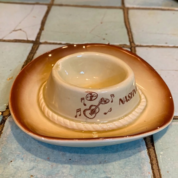 Vintage Nashville, Tenn. Cowboy Hat Ashtray - Picture 2 of 7